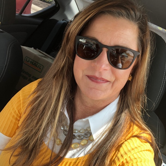 Meet your Posher, Sarah - Picture 7 of 8